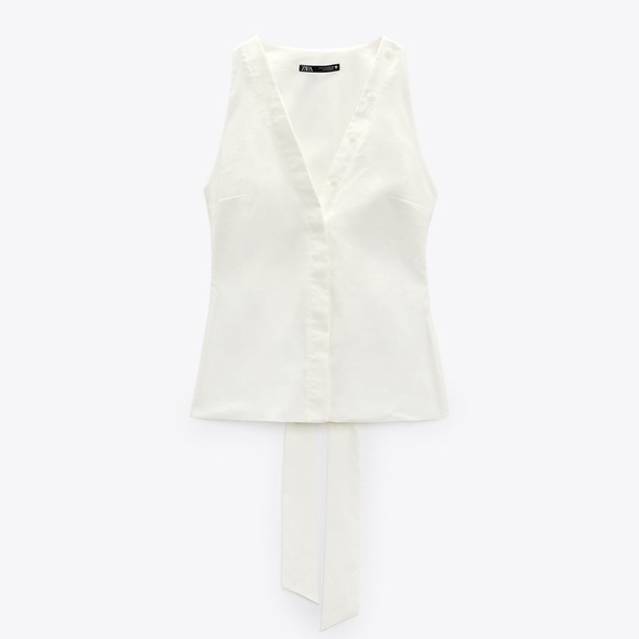 Halter neck linen top. Brand new with tags. Cut out back. - Picture 1 of 4